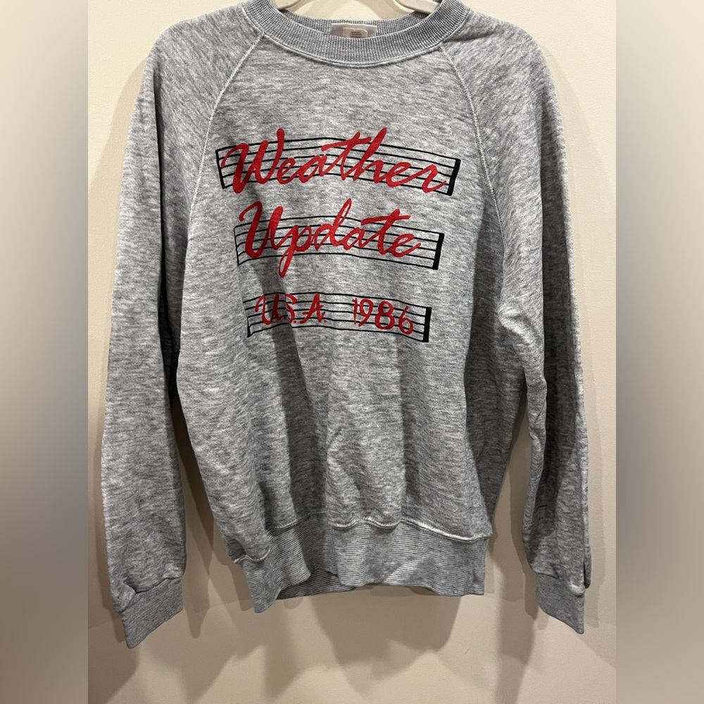 Bassett-Walker Crewneck “Weather Update” Size Women’s XL